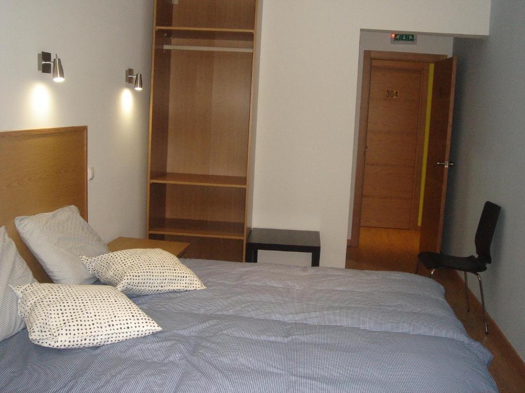 Downtown Guest House Lisbon Room photo